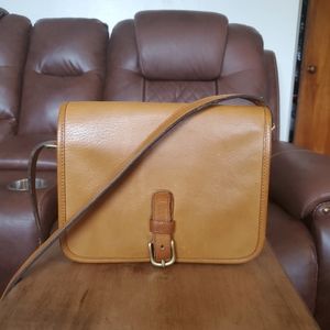 Vintage Coach Shoulder Pouch Crossbody Handbag NYC HTF GUC